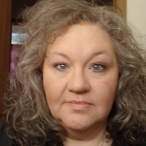 Meet your Posher, Kendra